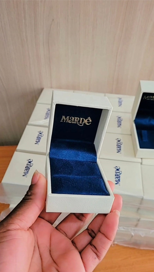 Estojo Marfim com Azul